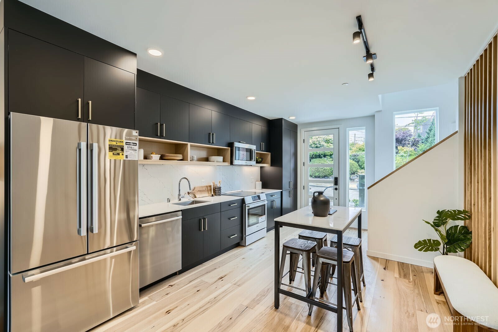 Property Photo:  511  Howe Street A  WA 98109 