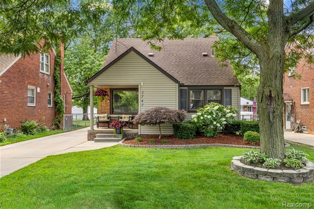 1747 N Lafayette Street  Dearborn MI 48128 photo