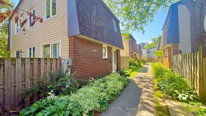 Property Photo:  3260 Southgate Road 99  ON K1V 8W9 