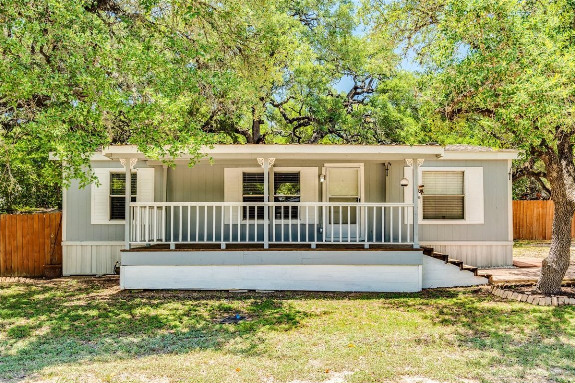 Property Photo:  805 High Mesa Drive  TX 78676 