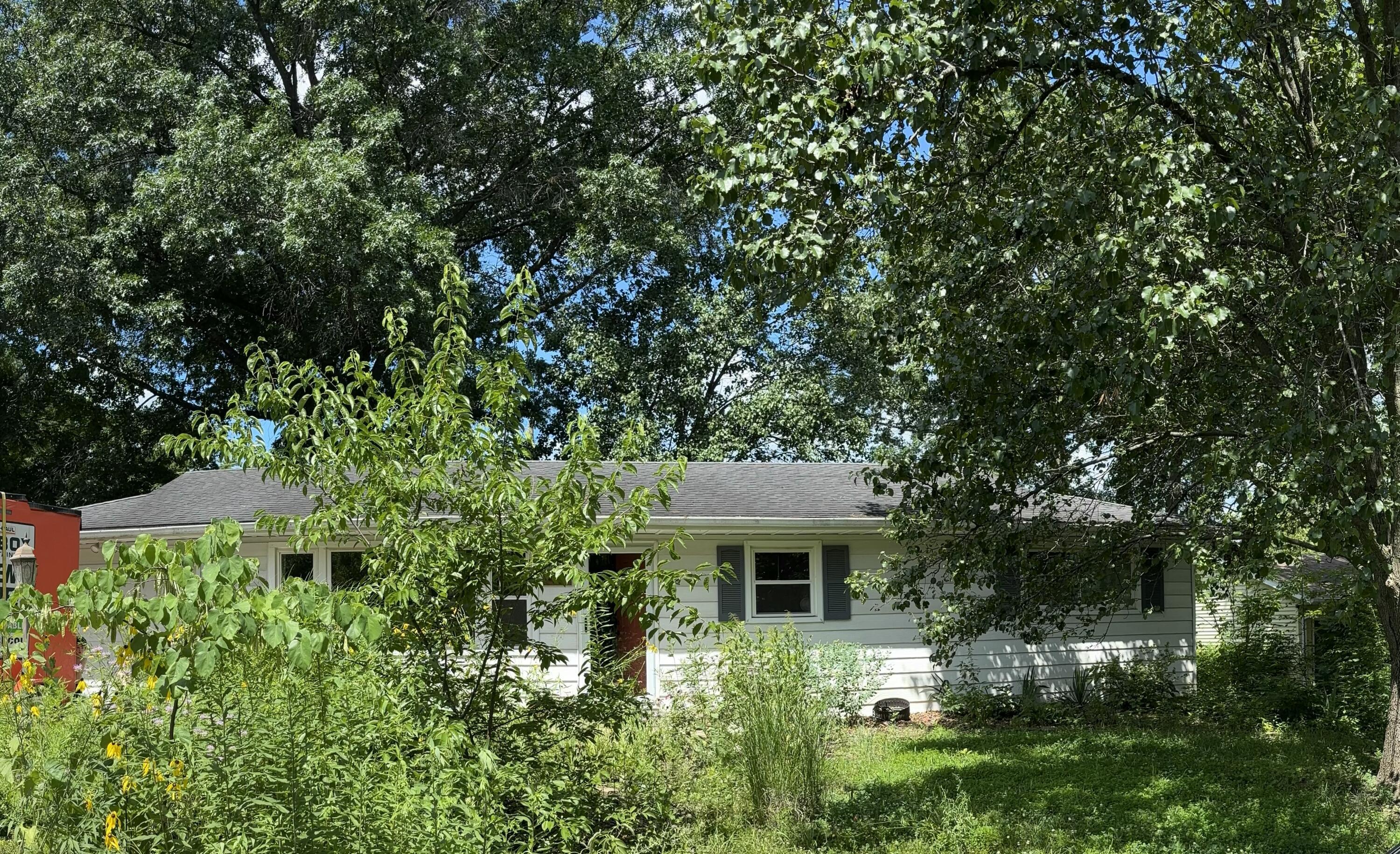 Property Photo: 1407 Shannon Pl MO 65203