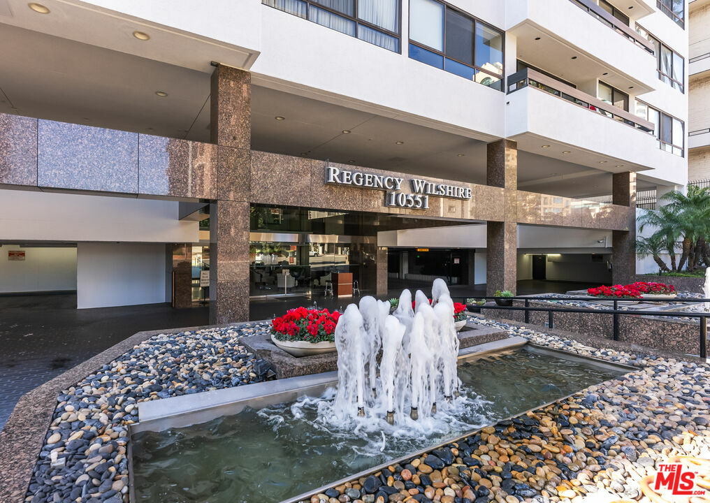 Property Photo: 10551 Wilshire Blvd CA 90024