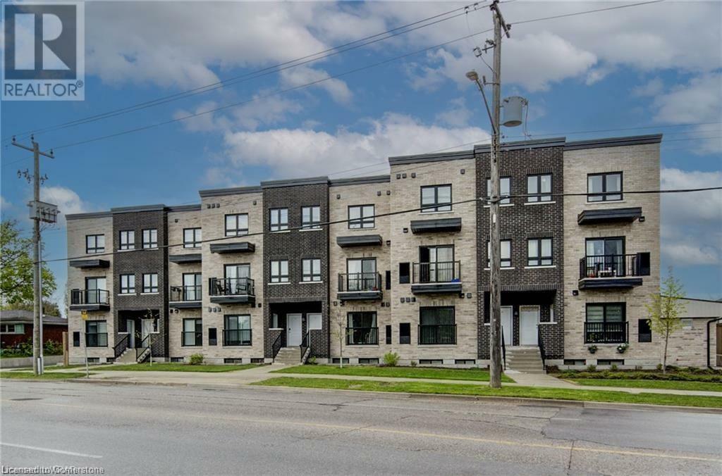 Photo de la propriété:  600 Victoria Street South 13  ON N2M 1B3 