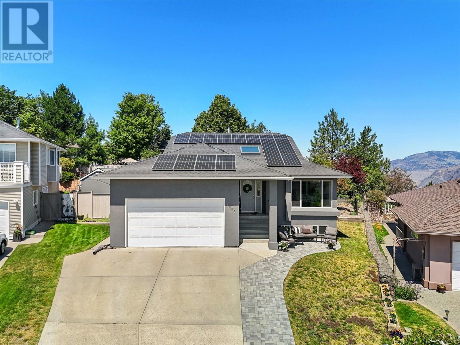 Property Photo:  1986 Sapphire Court  BC V2E 2P1 