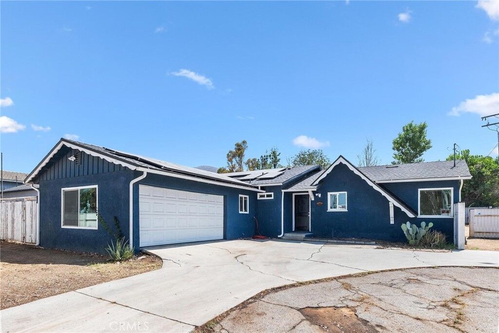 Property Photo: 3915 California Avenue CA 92860