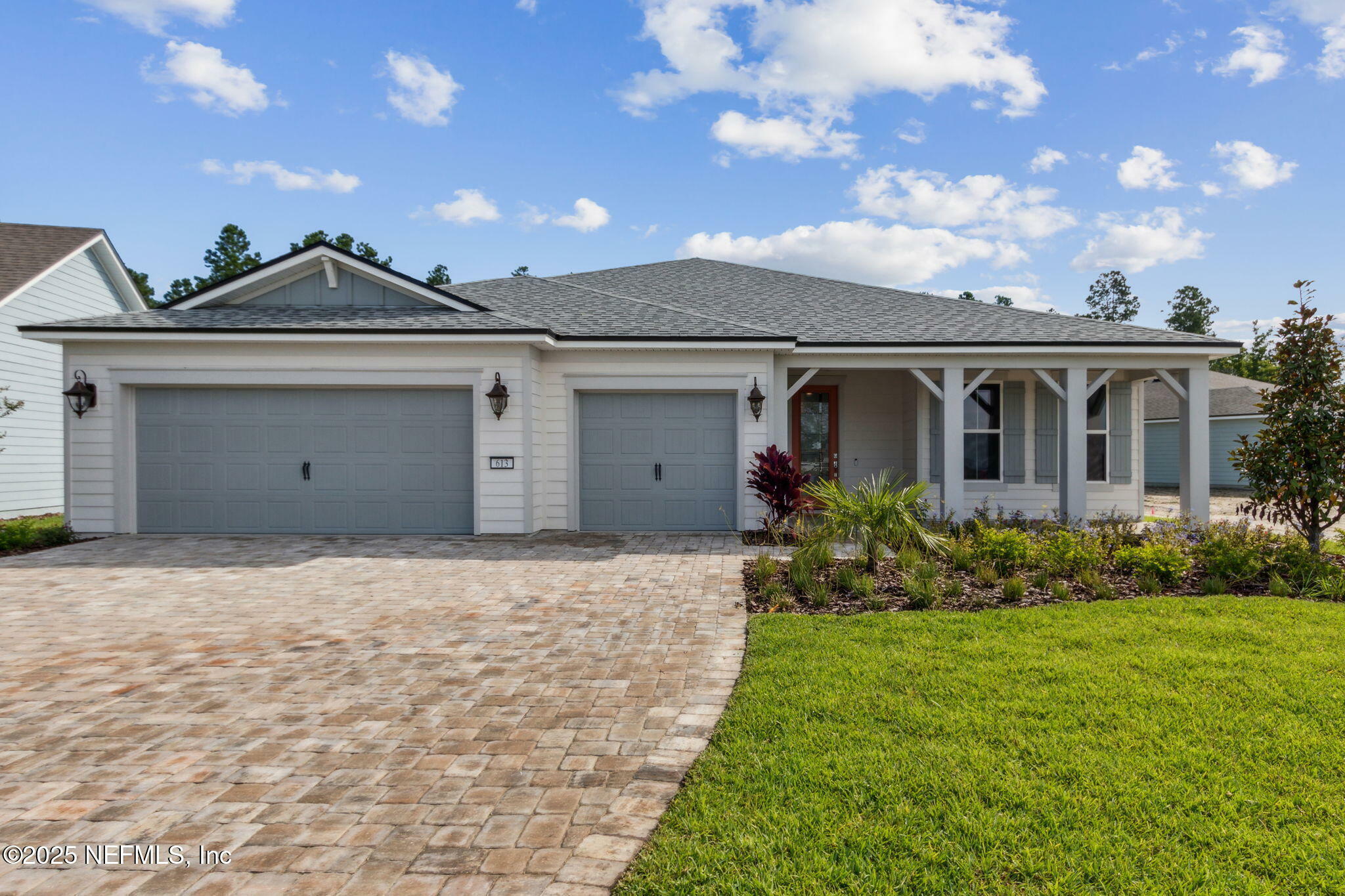 Property Photo: 613 Witty Banter Court FL 32097