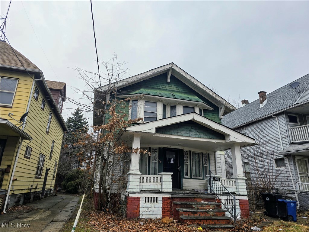 Property Photo: 678 E 118th Street OH 44108