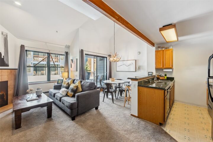 Property Photo: 100 S Park Avenue E202 CO 80424