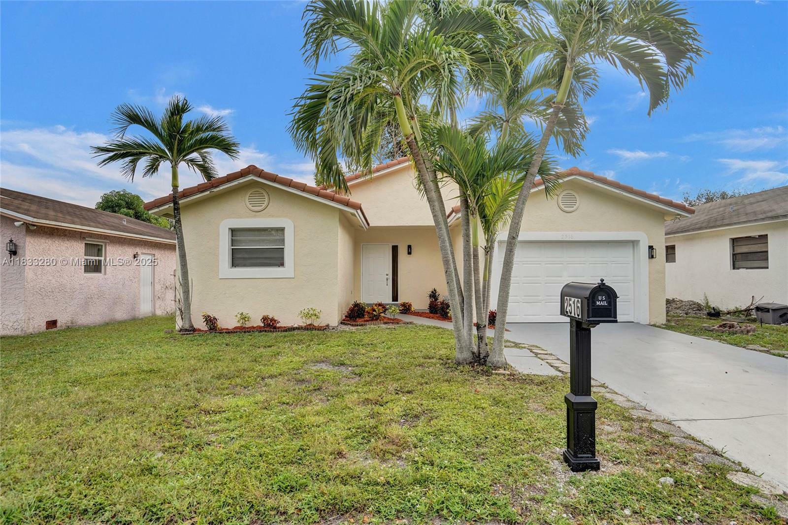 Property Photo:  2444 Raleigh St  FL 33020 