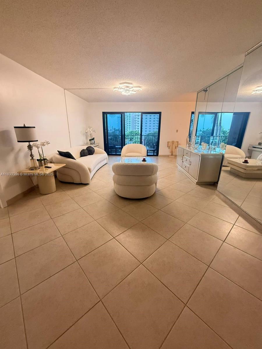 Property Photo:  1201 S Ocean Dr 408S  FL 33019 