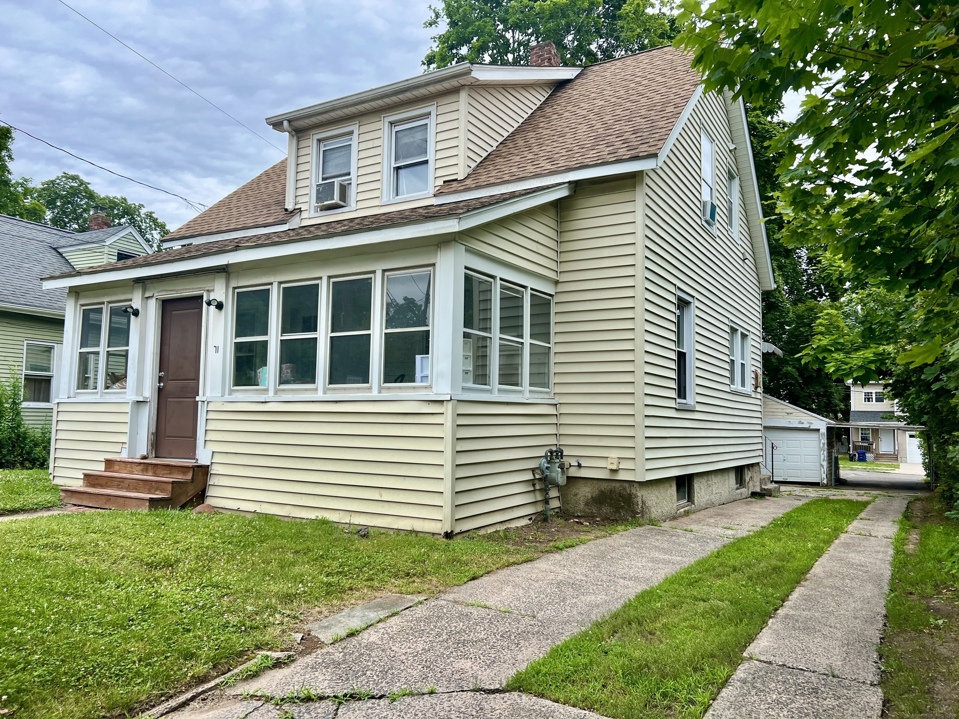 Property Photo: 71 Forest Road CT 06516