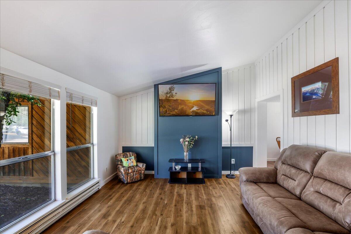 Property Photo: 169 S Hiawatha Dr ID 83333