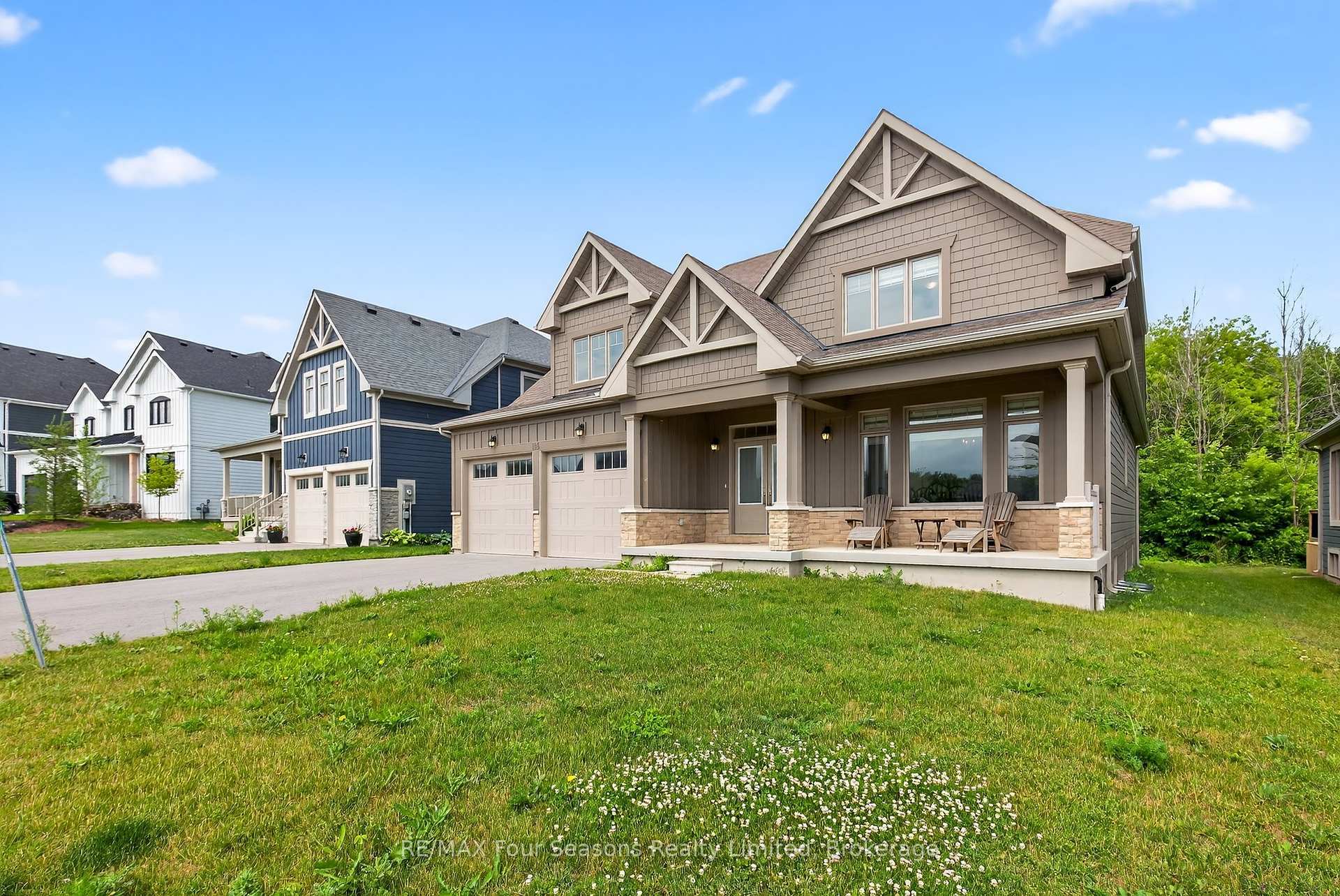 Photo de la propriété: 116 Springside Crescent ON L9Y 4P5
