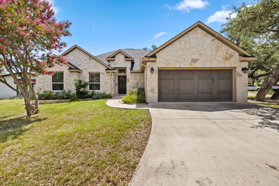 Property Photo: 4 Country Court TX 78676