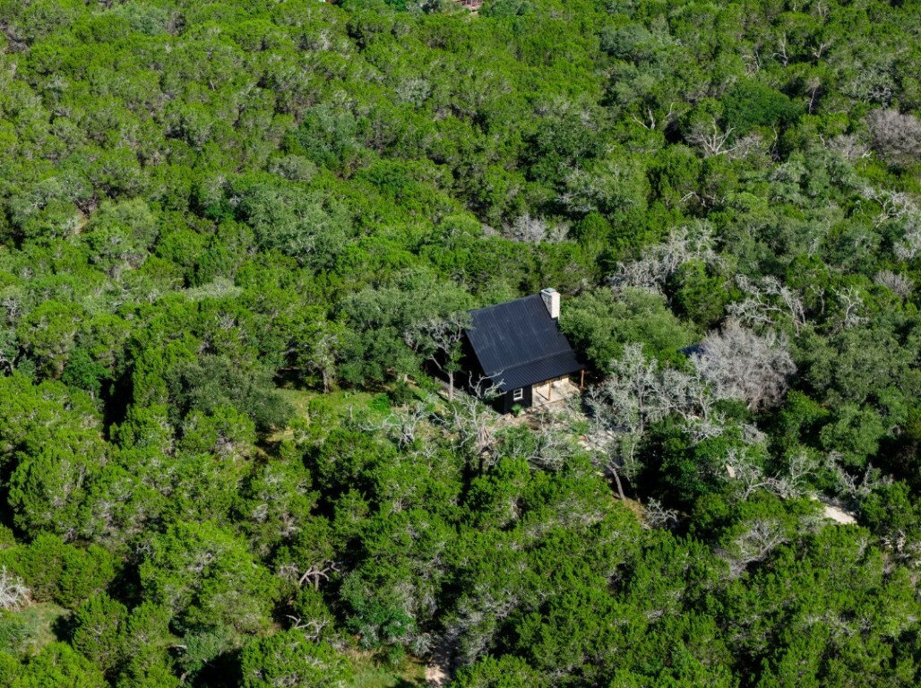 Property Photo: 110 Windy Ridge Lane TX 78676