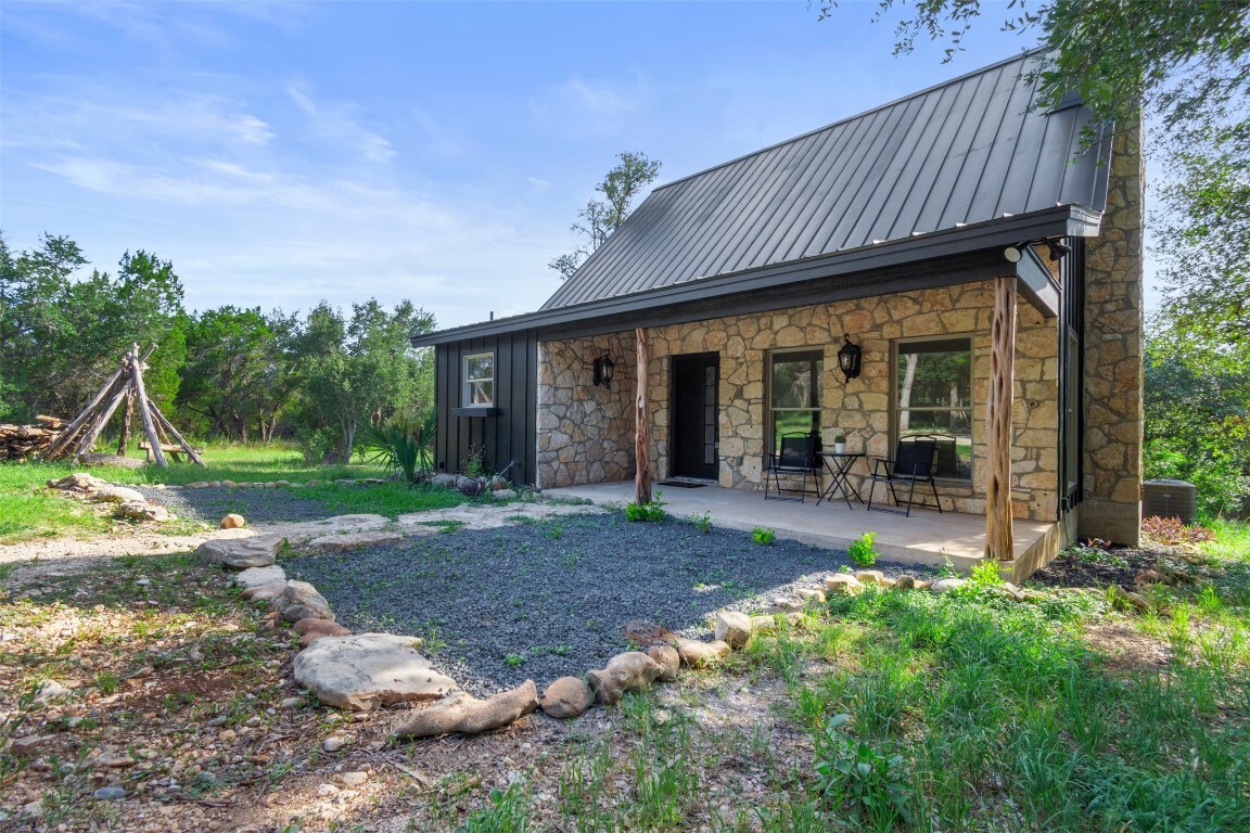 Property Photo: 110 Windy Ridge Lane TX 78676