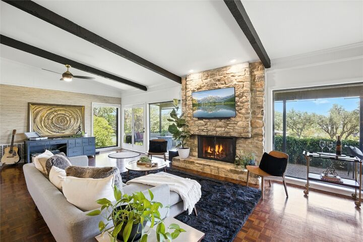 402 Seawind Street  Lakeway TX 78734 photo