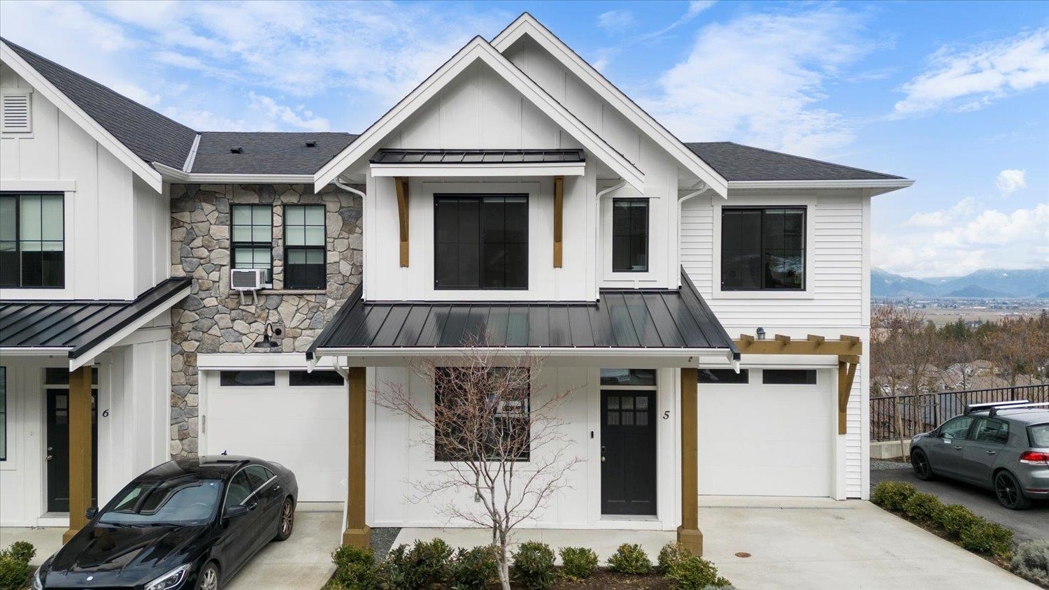 Property Photo: 47203 Vista Place 5 BC V2R 6E2