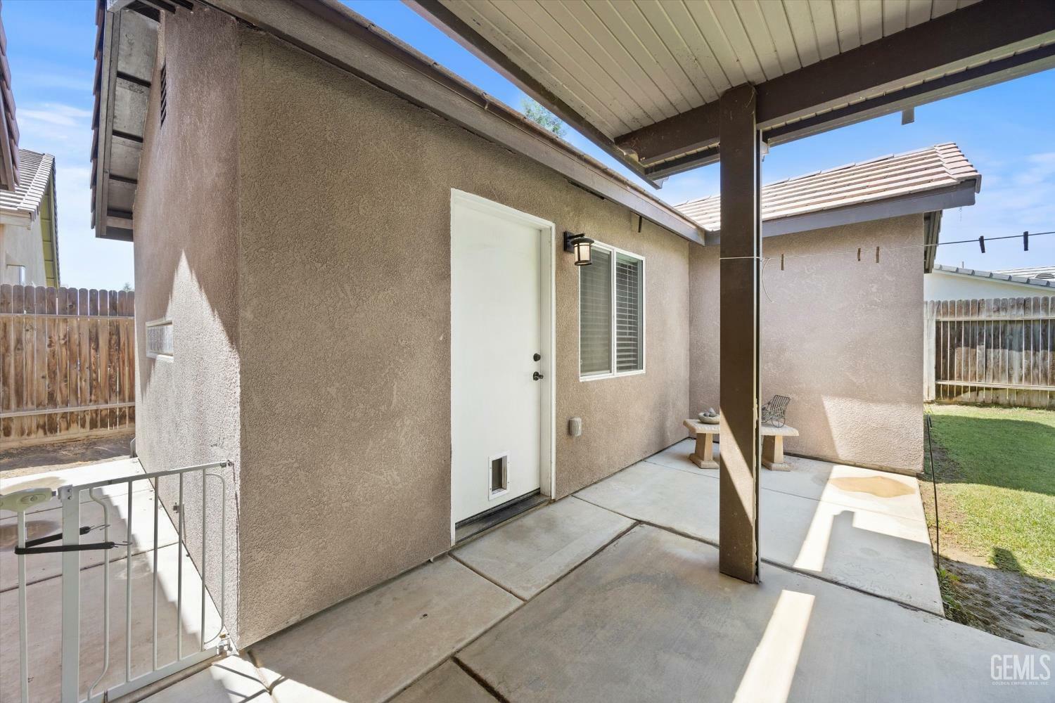 Property Photo: 6202 Ocean Jasper Drive CA 93313