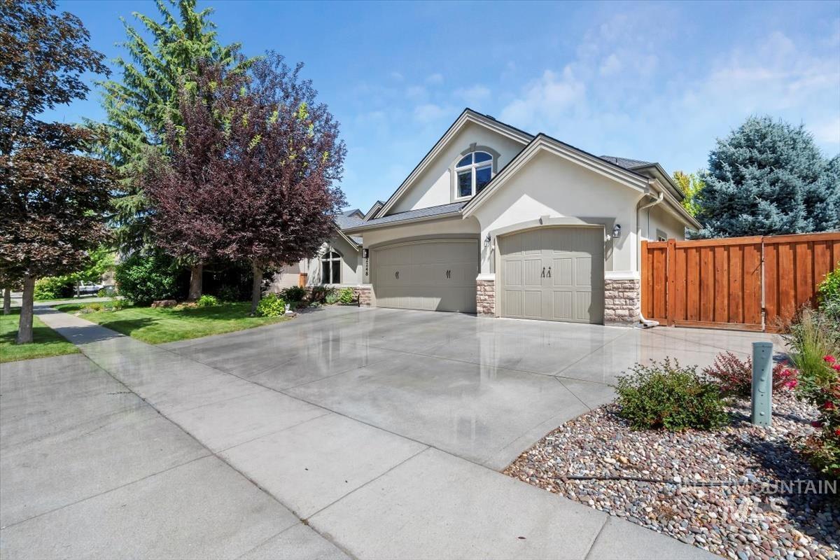 Property Photo: 2248 W Tango Creek Dr ID 83646