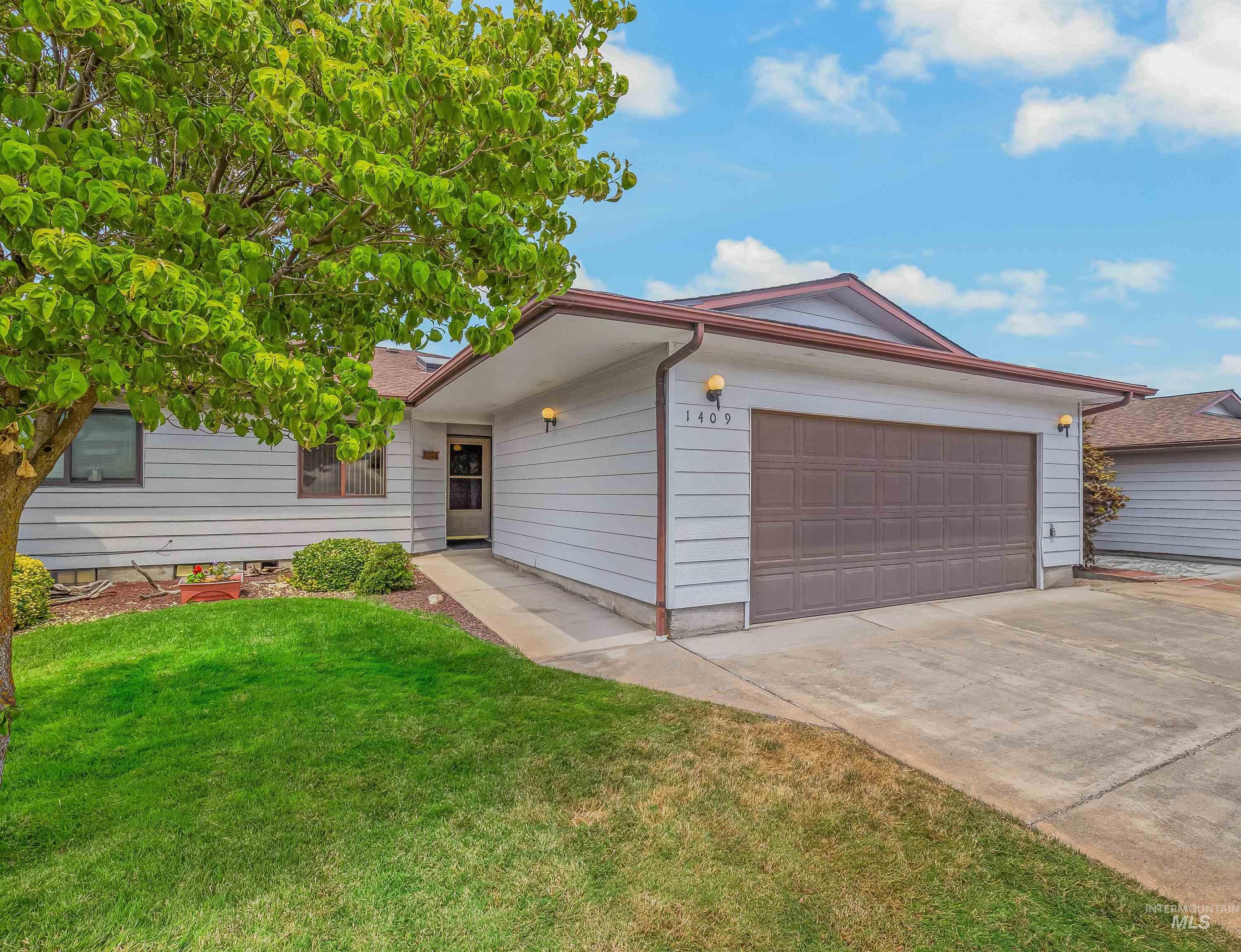 Property Photo: 1409 29th St. ID 83501