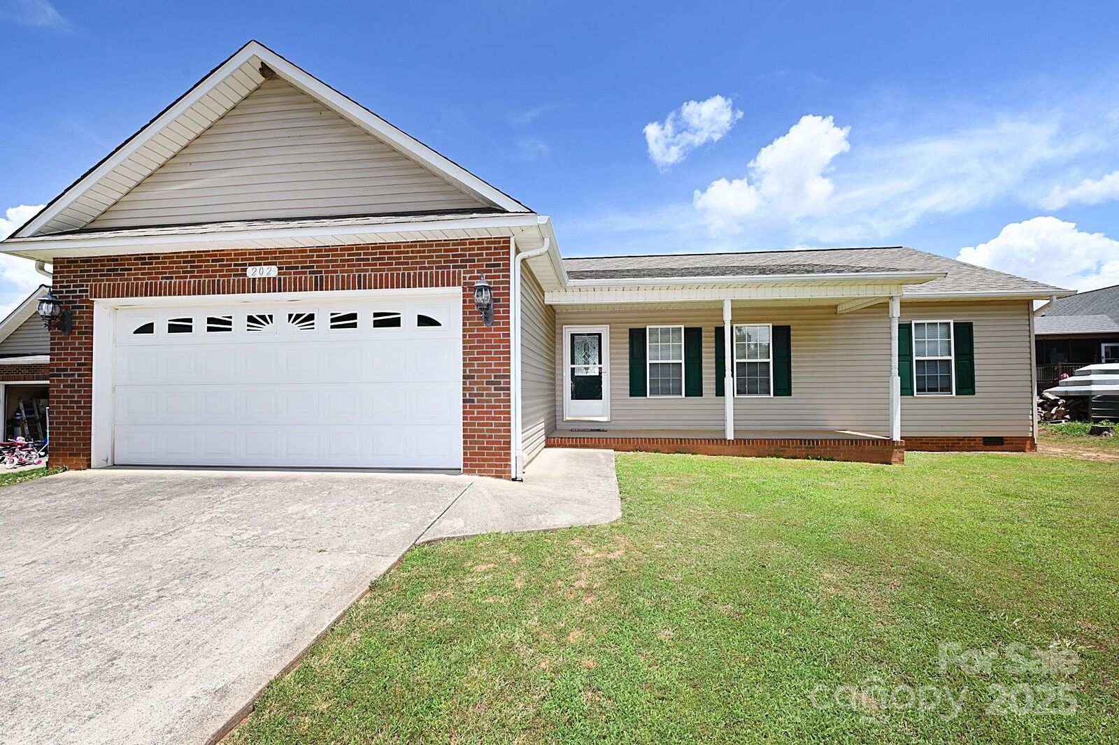 Property Photo: 202 Pine Meadows Street NC 28601