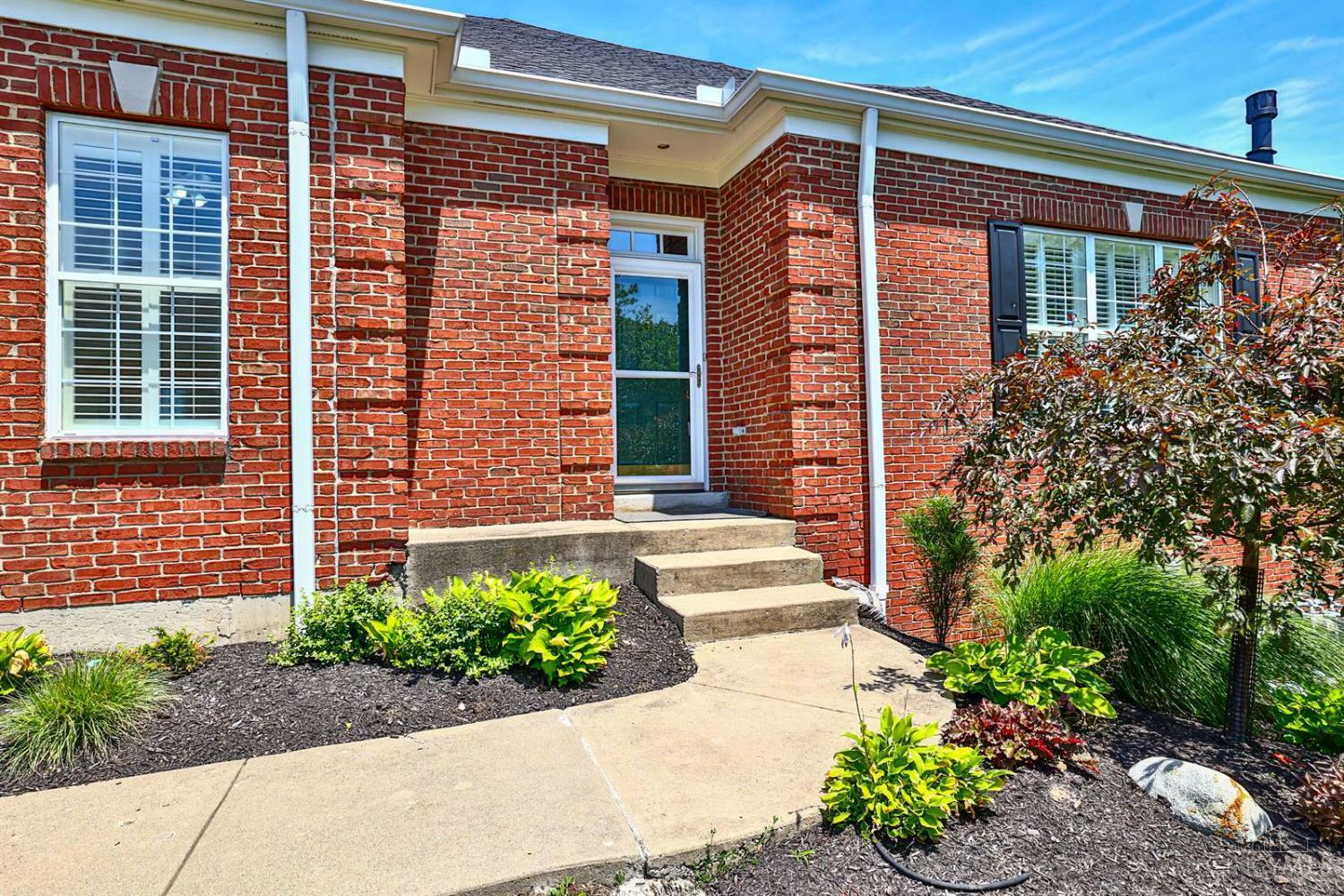 Property Photo: 8059 Paddington Lane OH 45249