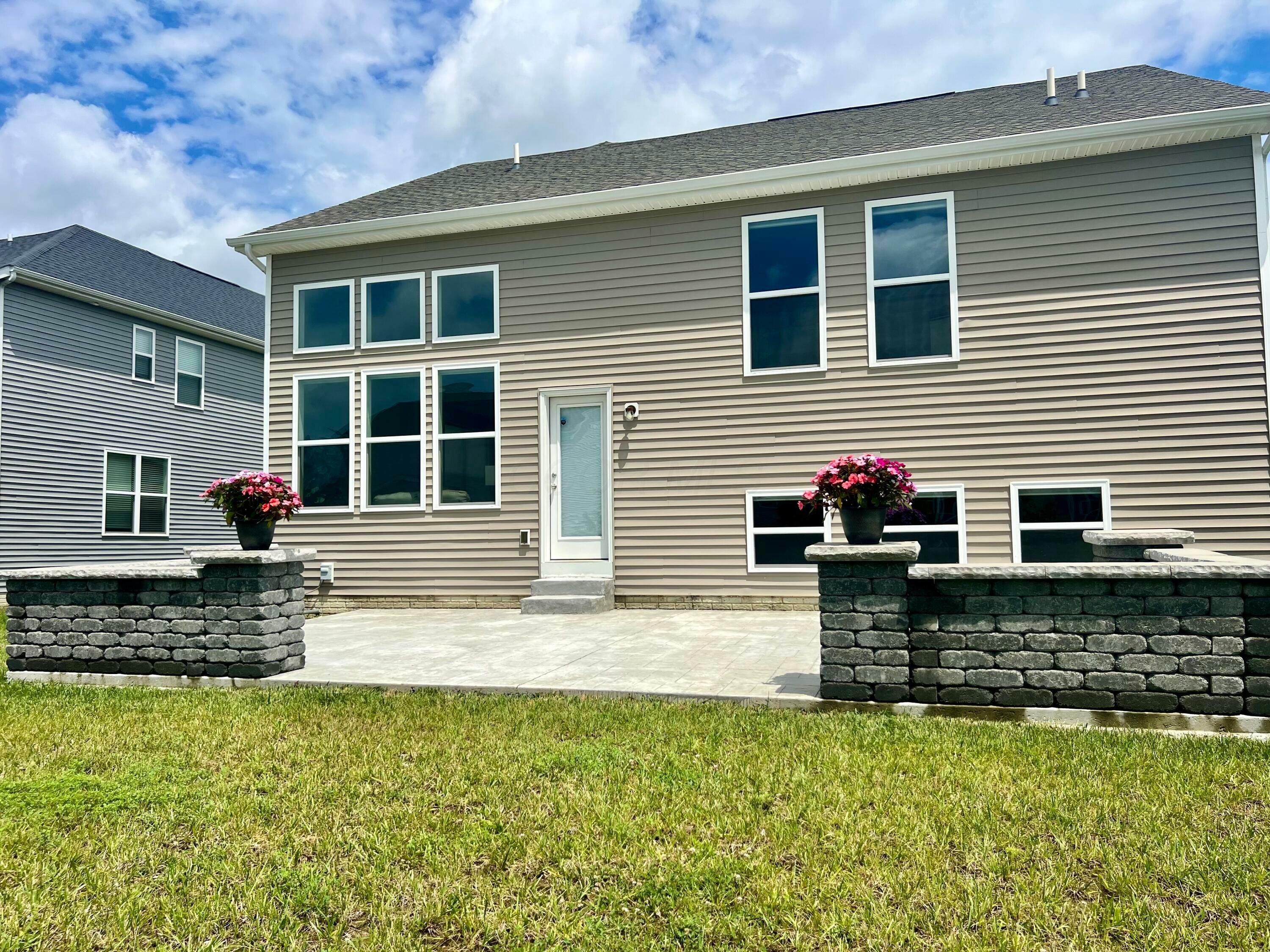 Property Photo: 2183 Canter Street OH 43040