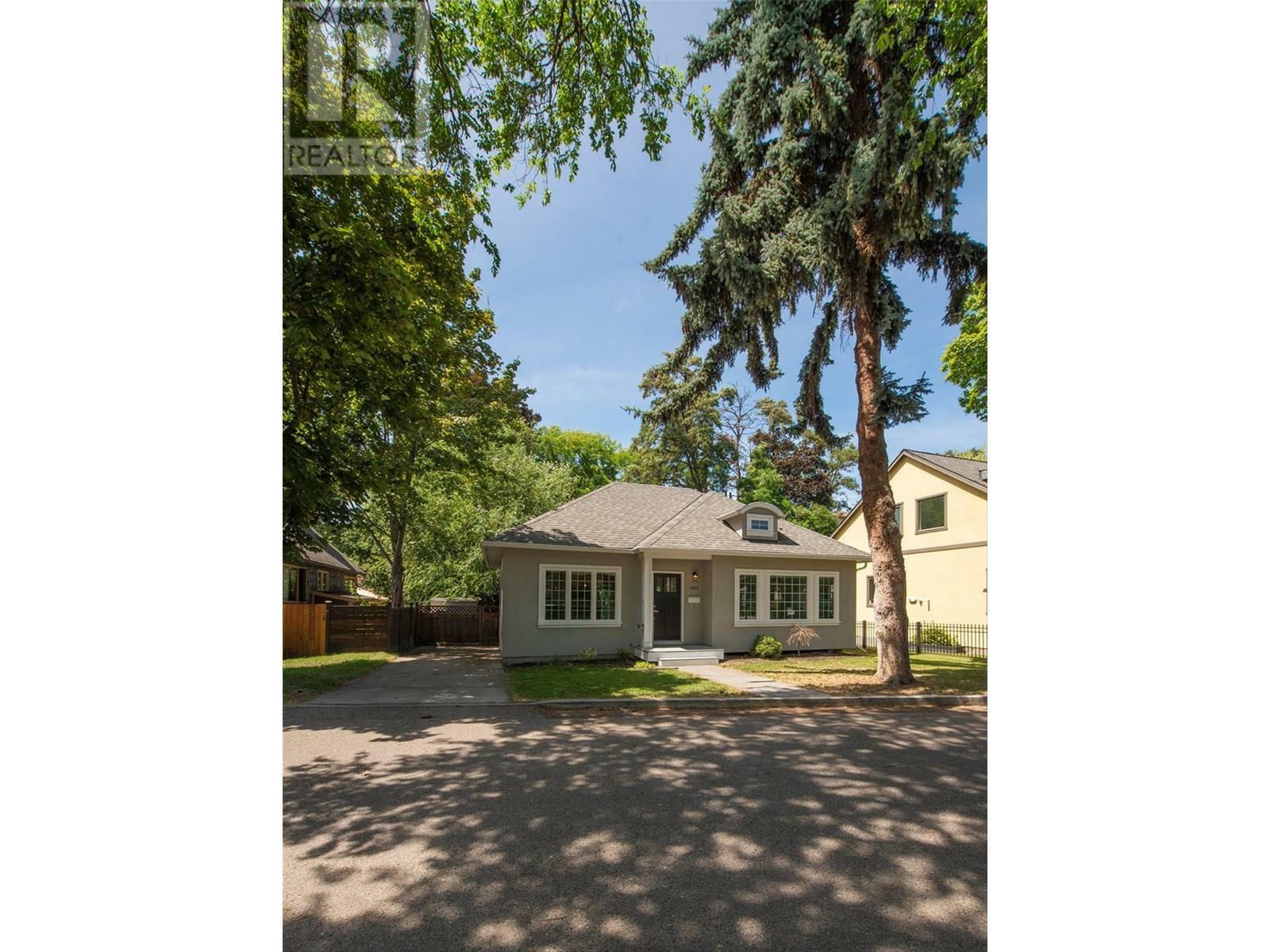 Property Photo: 1882 Marshall Street BC V1Y 2B7