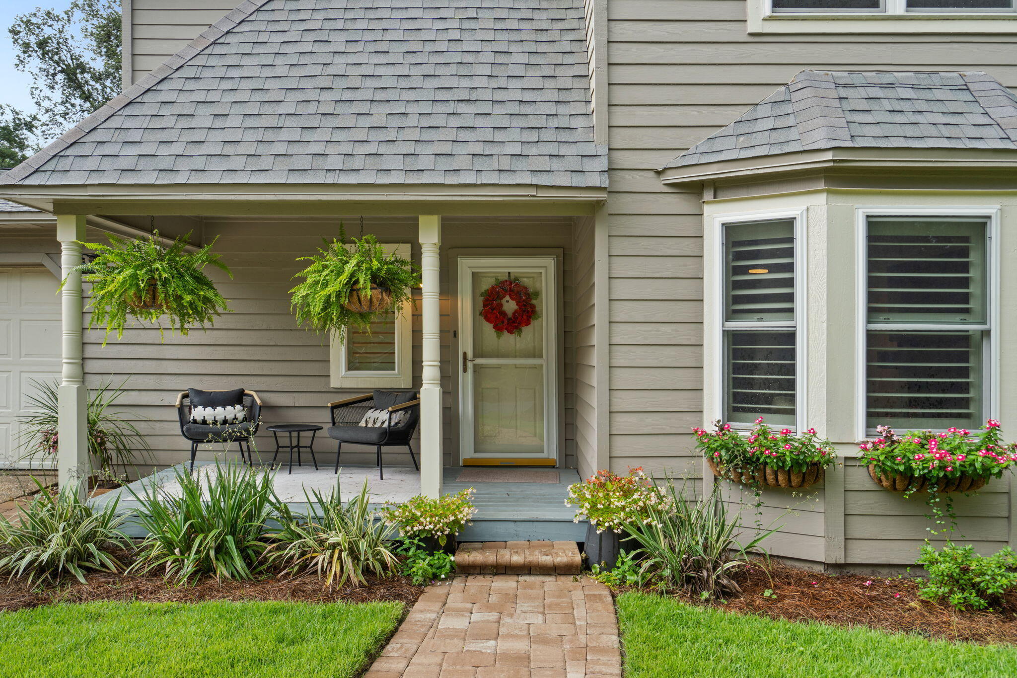 Property Photo: 505 S Greenwood Cove FL 32578