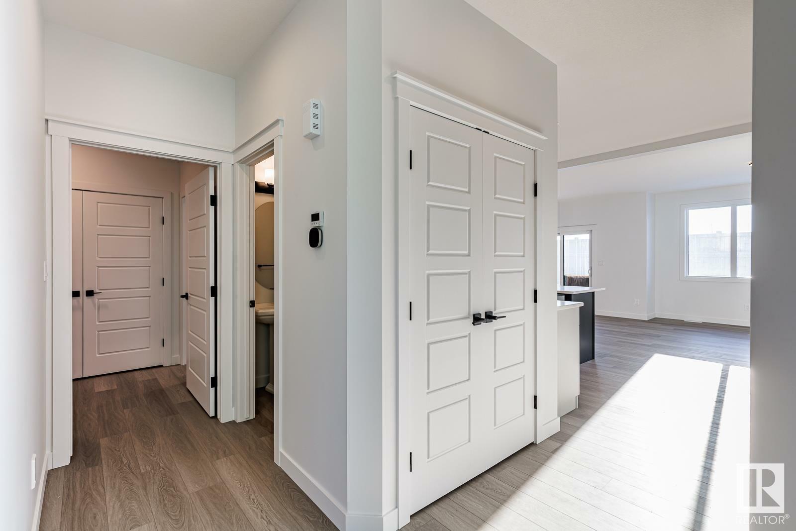 Property Photo: 15679 18 Avenue SW AB T6W 5E1