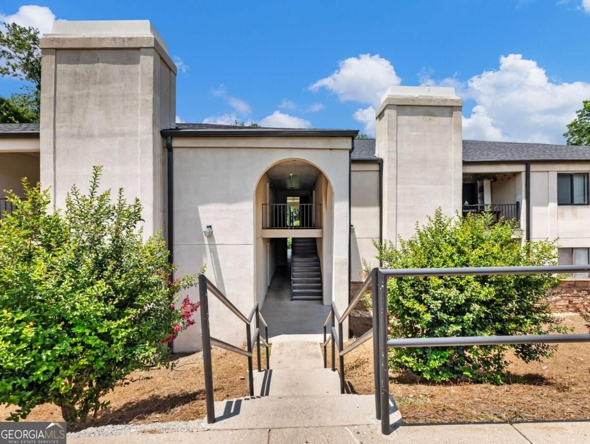 Property Photo: 605 Candler Street C2 GA 30501