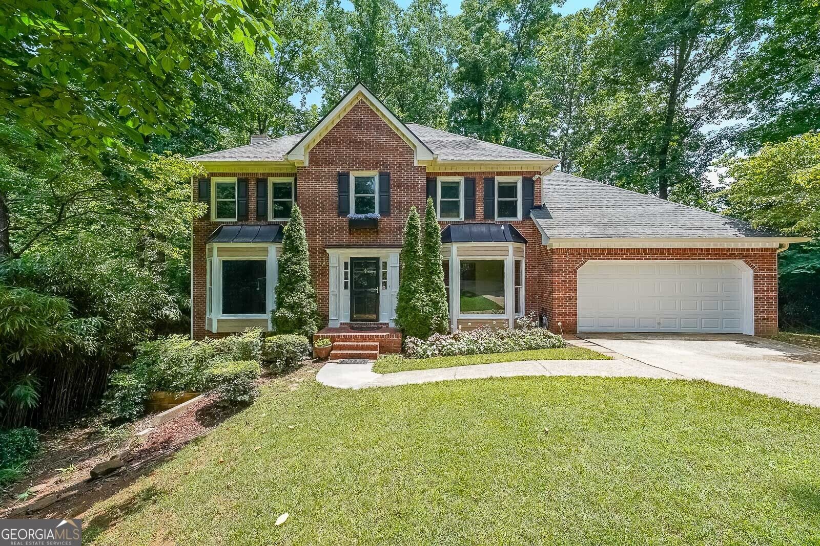 Property Photo: 2402 Woodbridge Drive GA 30066