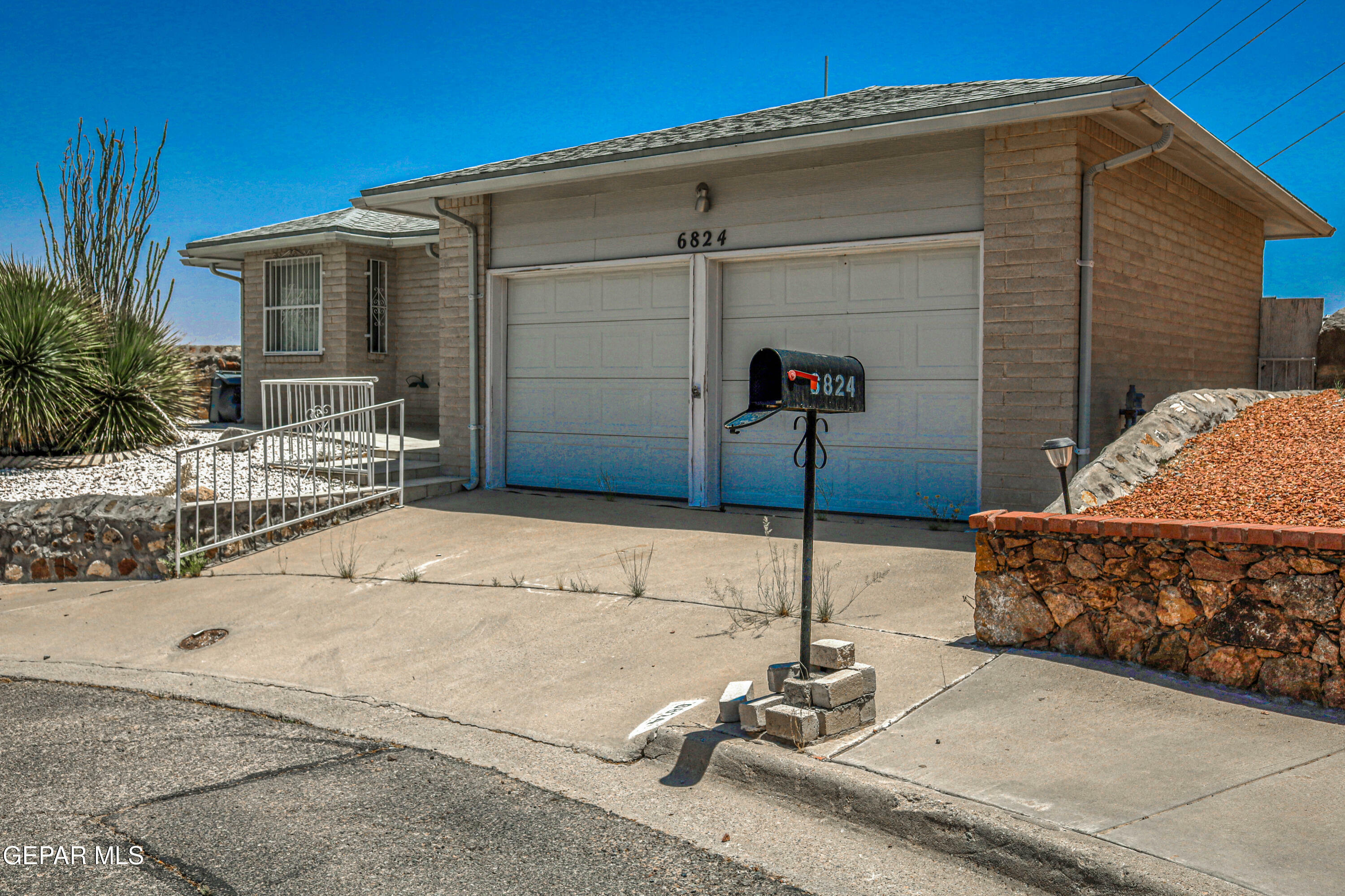 Property Photo: 6824 Ridge Top Drive TX 79904
