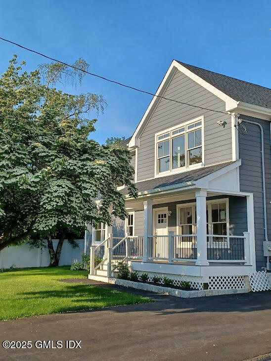 Property Photo: 105 Houston Terrace CT 06902