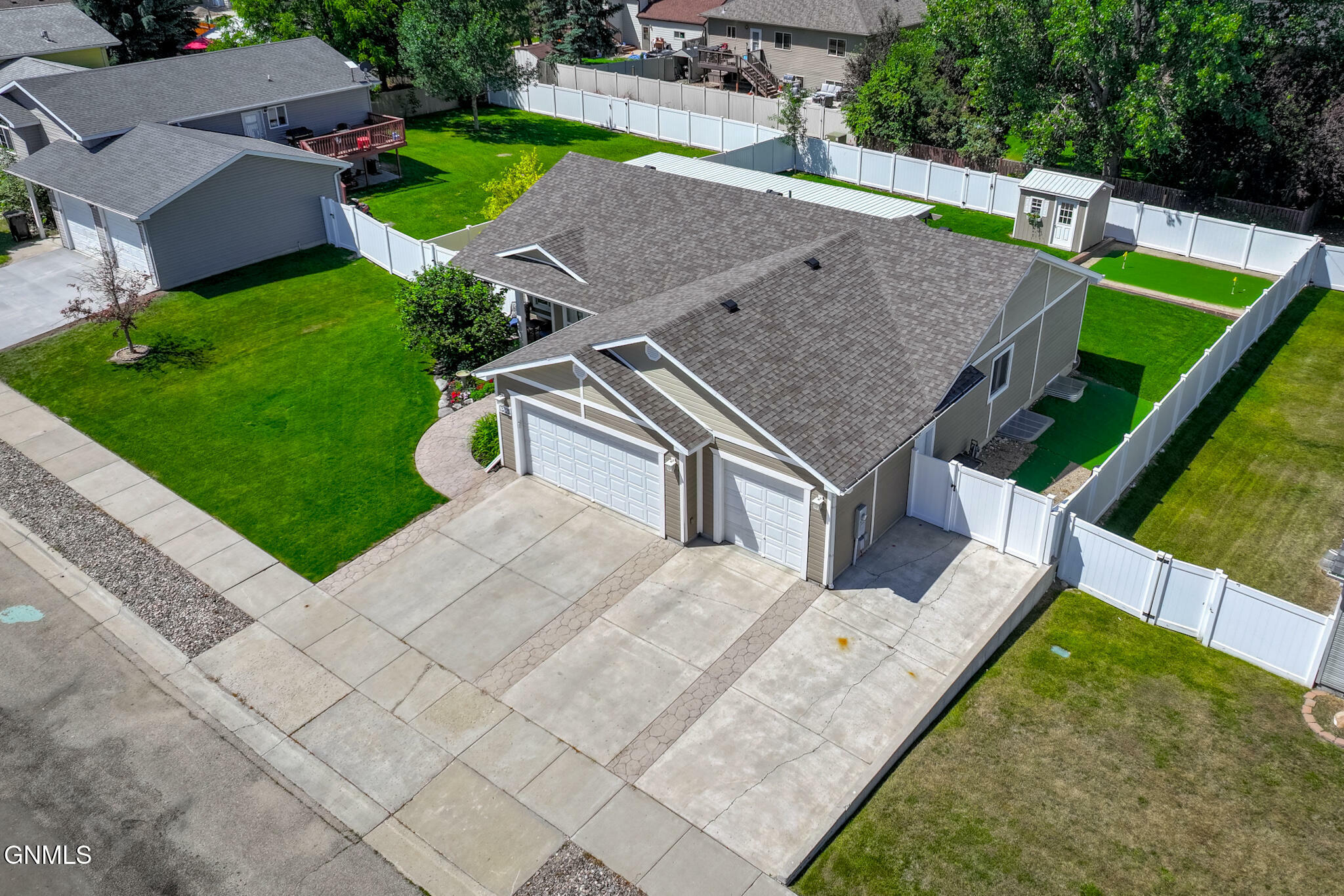 Property Photo: 2221 12th Avenue W ND 58801