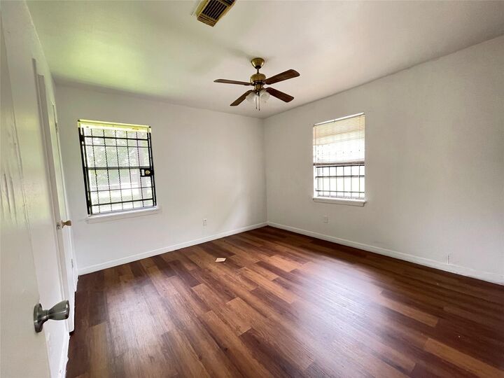 Property Photo:  4823 Shreveport Boulevard B  TX 77028 