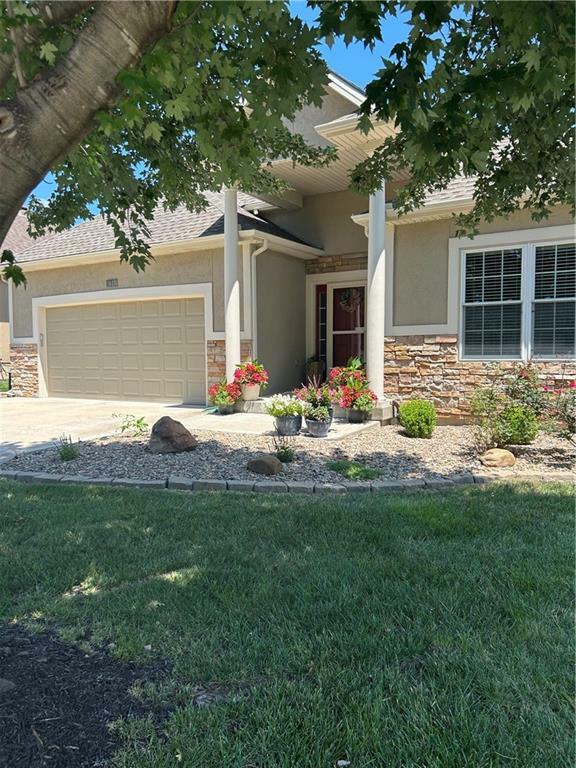 7141 N Quincy Avenue  Kansas City MO 64119 photo