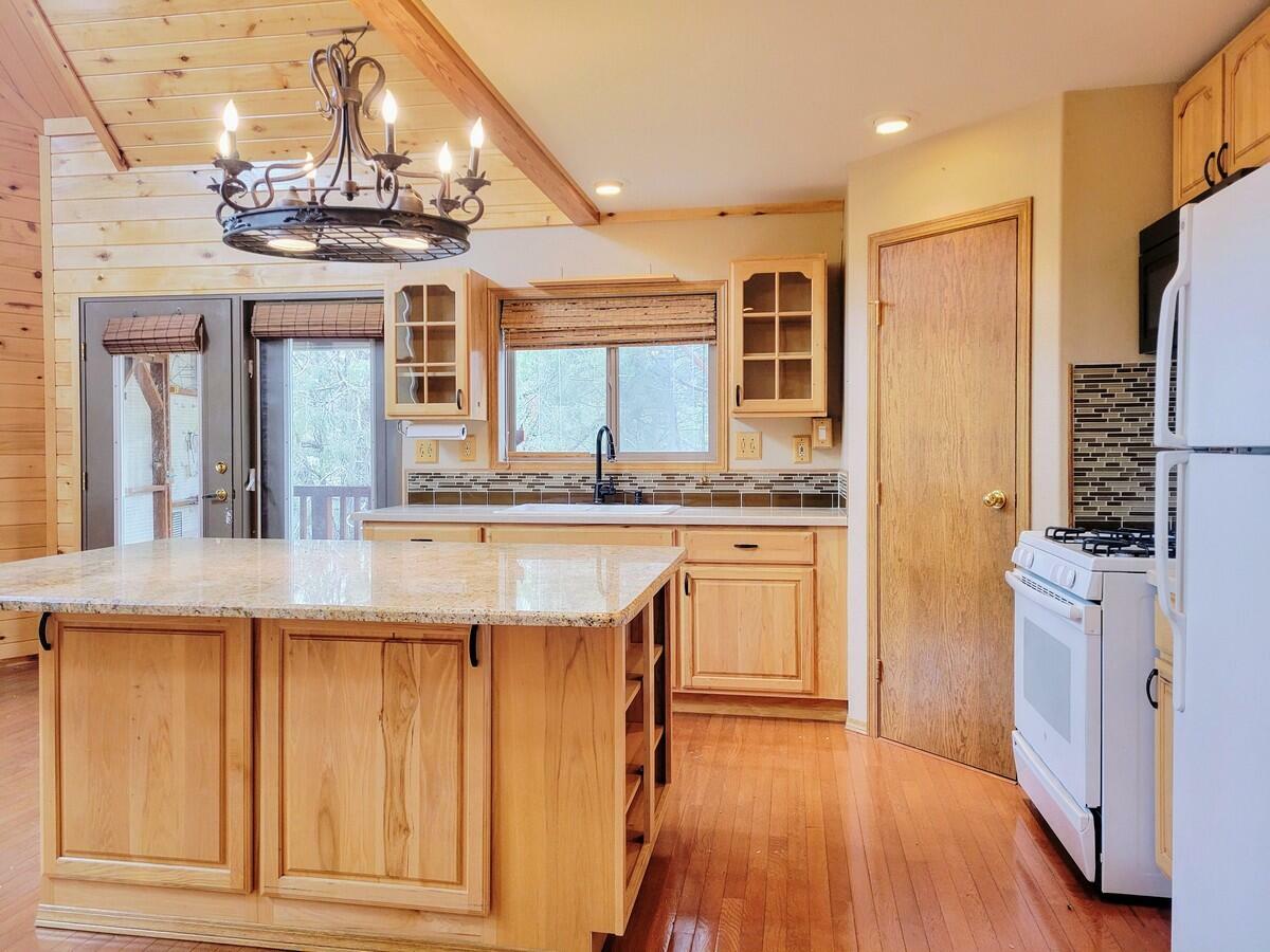 Property Photo: 30 E Kaibab Cir UT 84762
