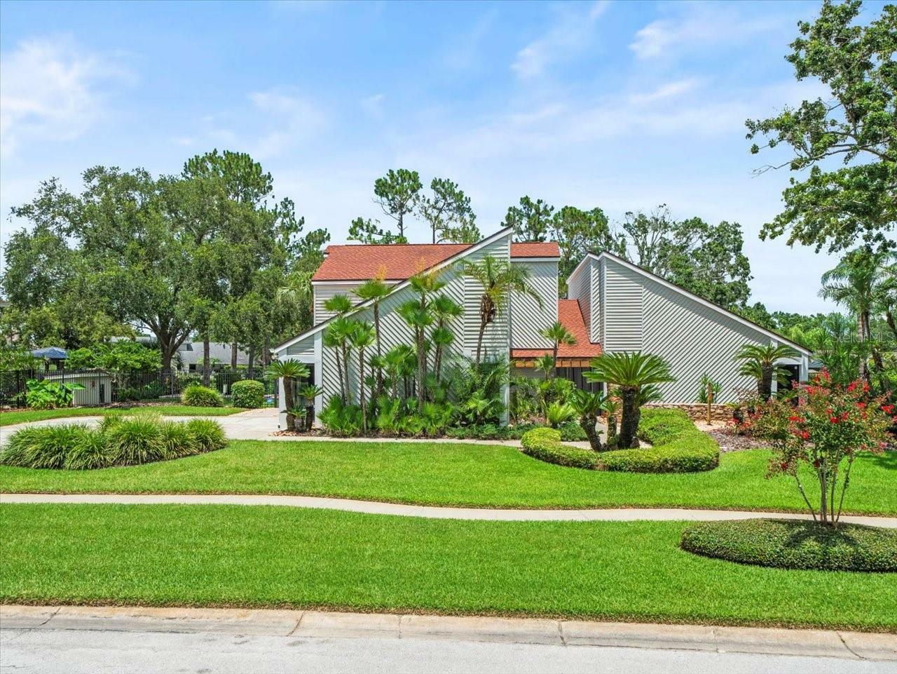 Property Photo: 4118 Carrollwood Village Drive FL 33618