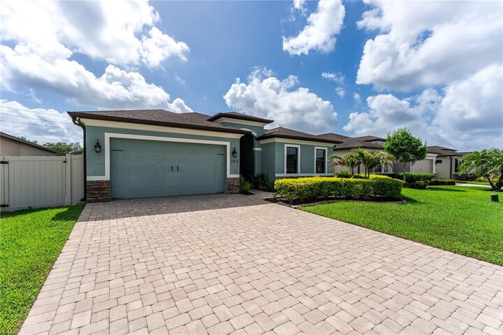 Property Photo:  6619 35th Court E  FL 34243 