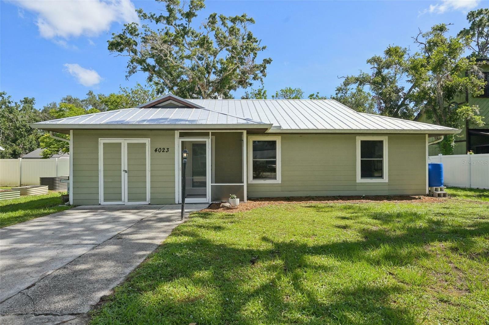 Property Photo: 4023 Hina Drive FL 34241