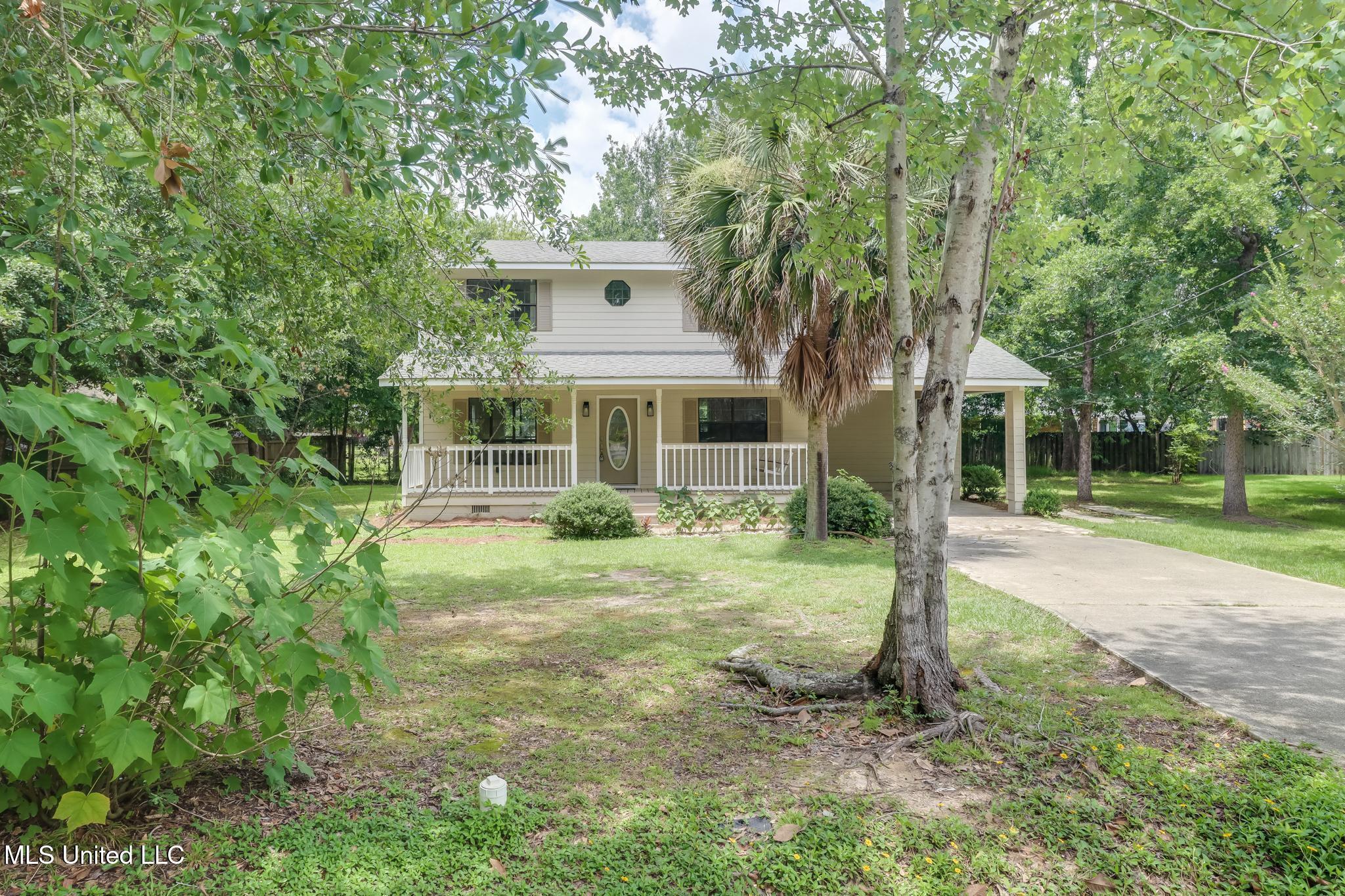 Property Photo:  6910 Apuwai Place  MS 39525 