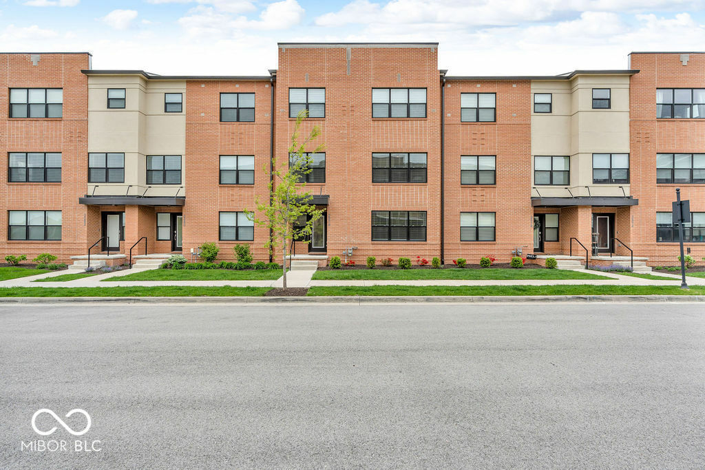 Property Photo: 2578 Filson Street IN 46032