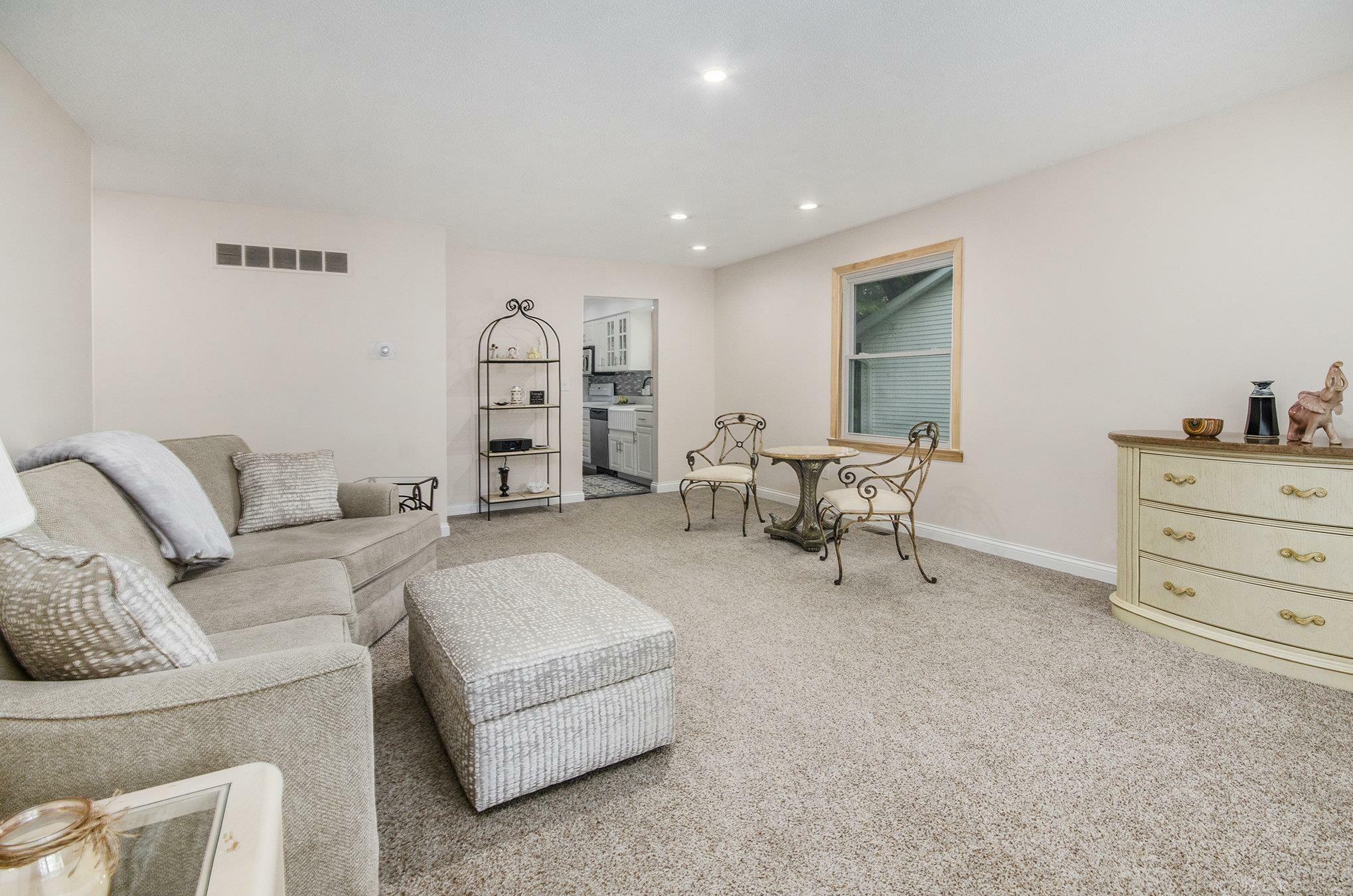 Property Photo: 3545 Holland Park Lane MI 48060