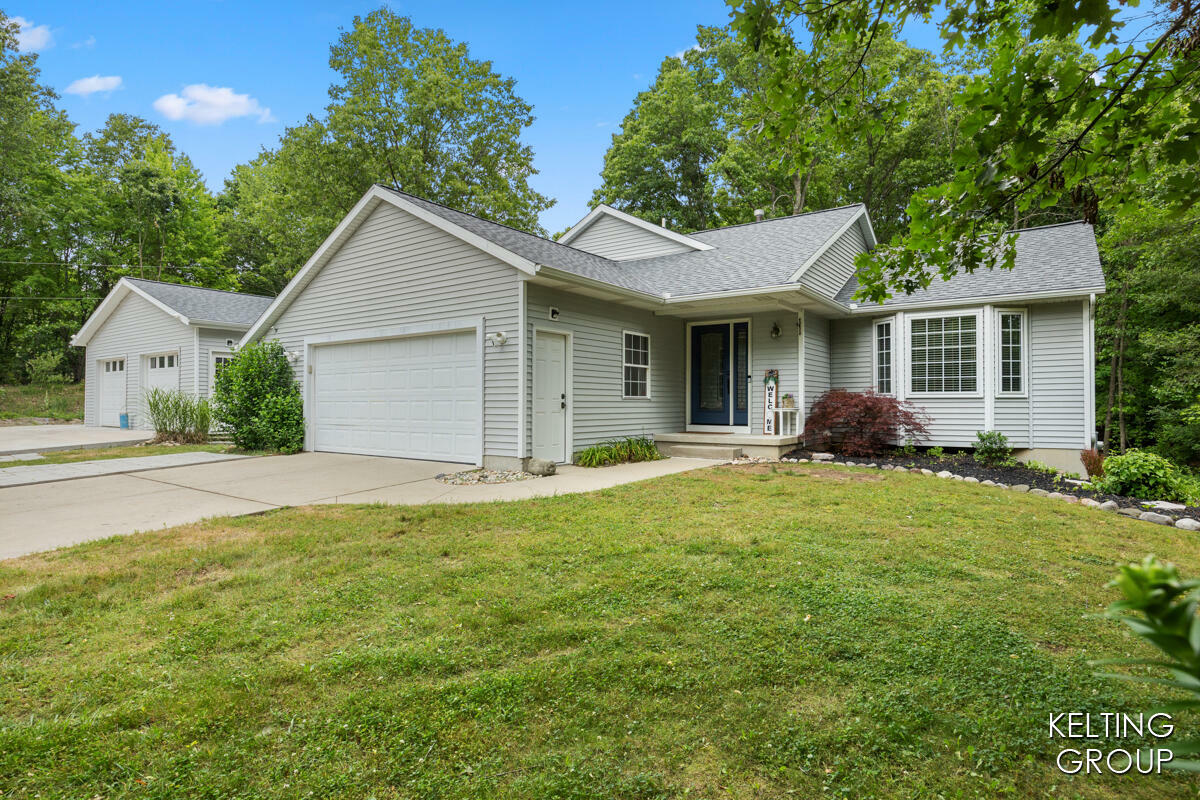 5650 Egypt Valley Avenue NE  Belmont MI 49306 photo