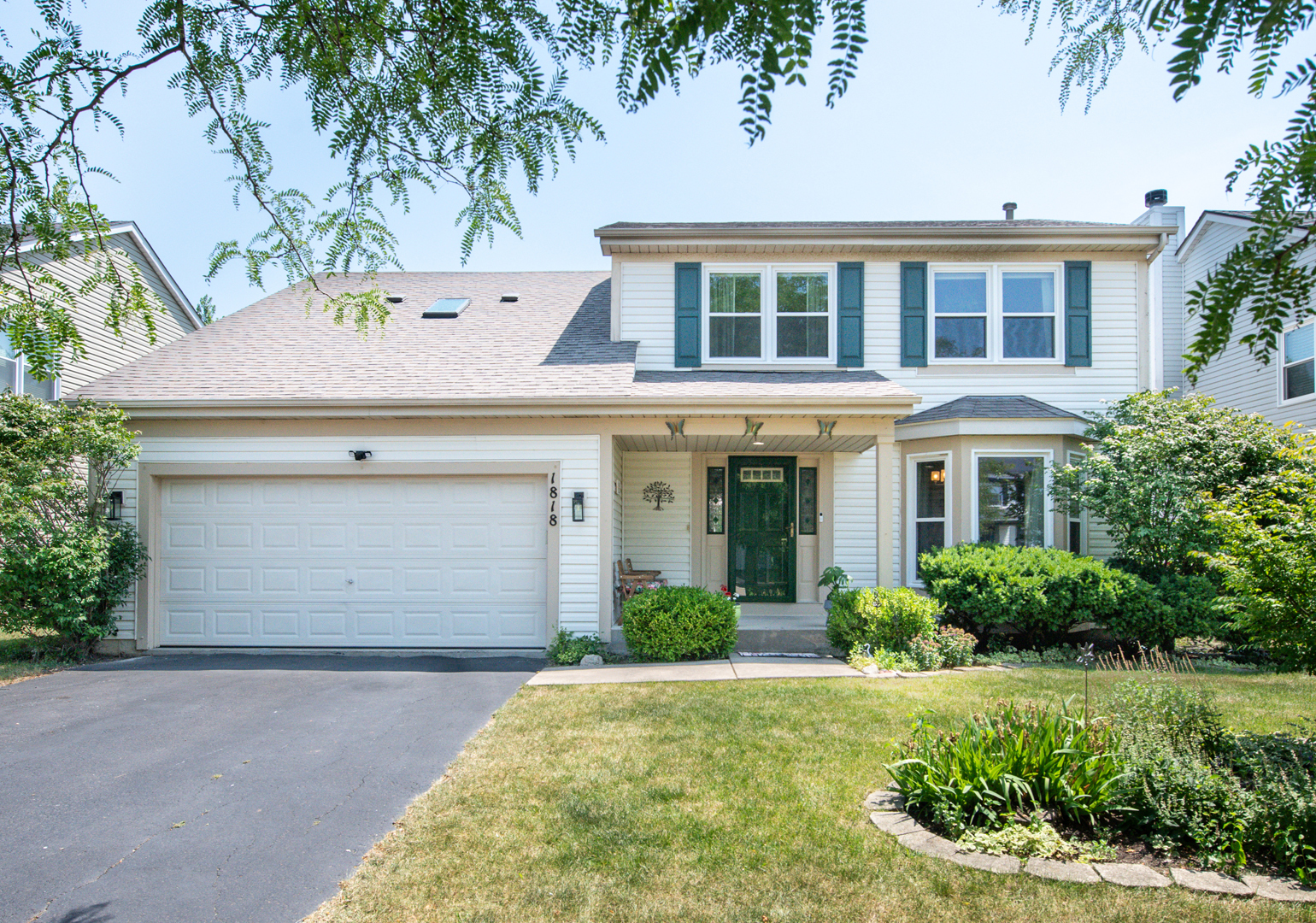 Property Photo: 1818 Olde Mill Road IL 60586