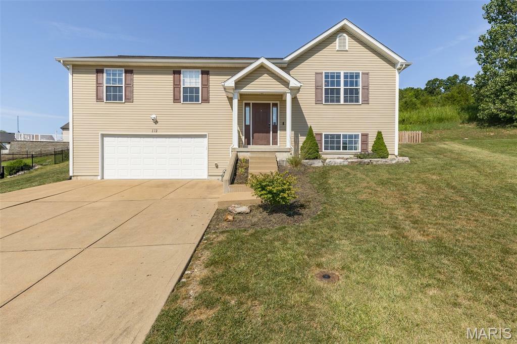 Property Photo: 112 Killarney Court MO 63012