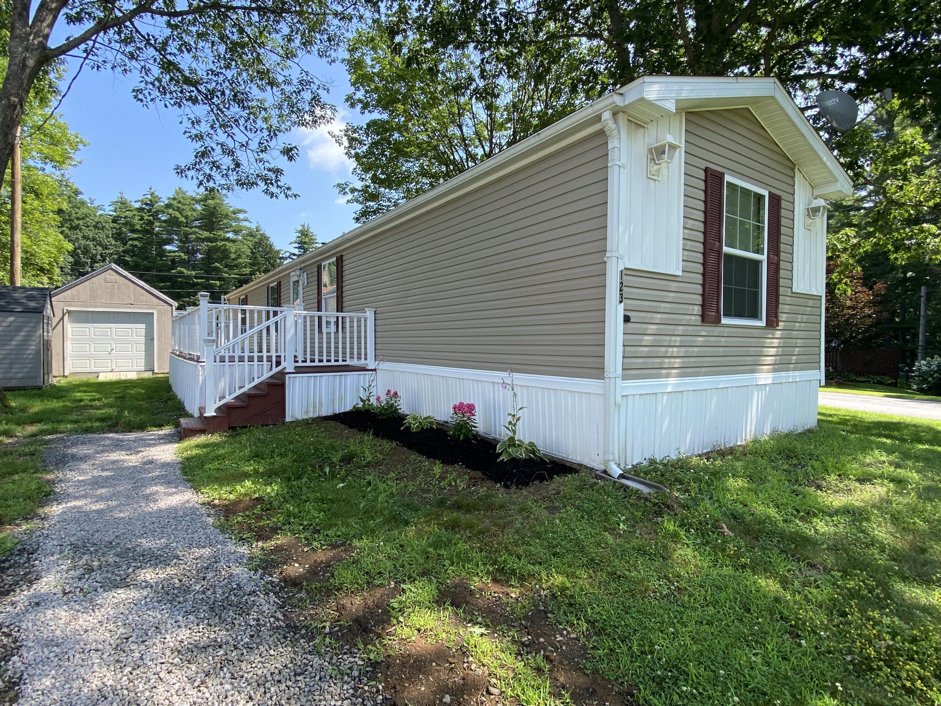 Property Photo: 123 Sparrow Drive ME 04330