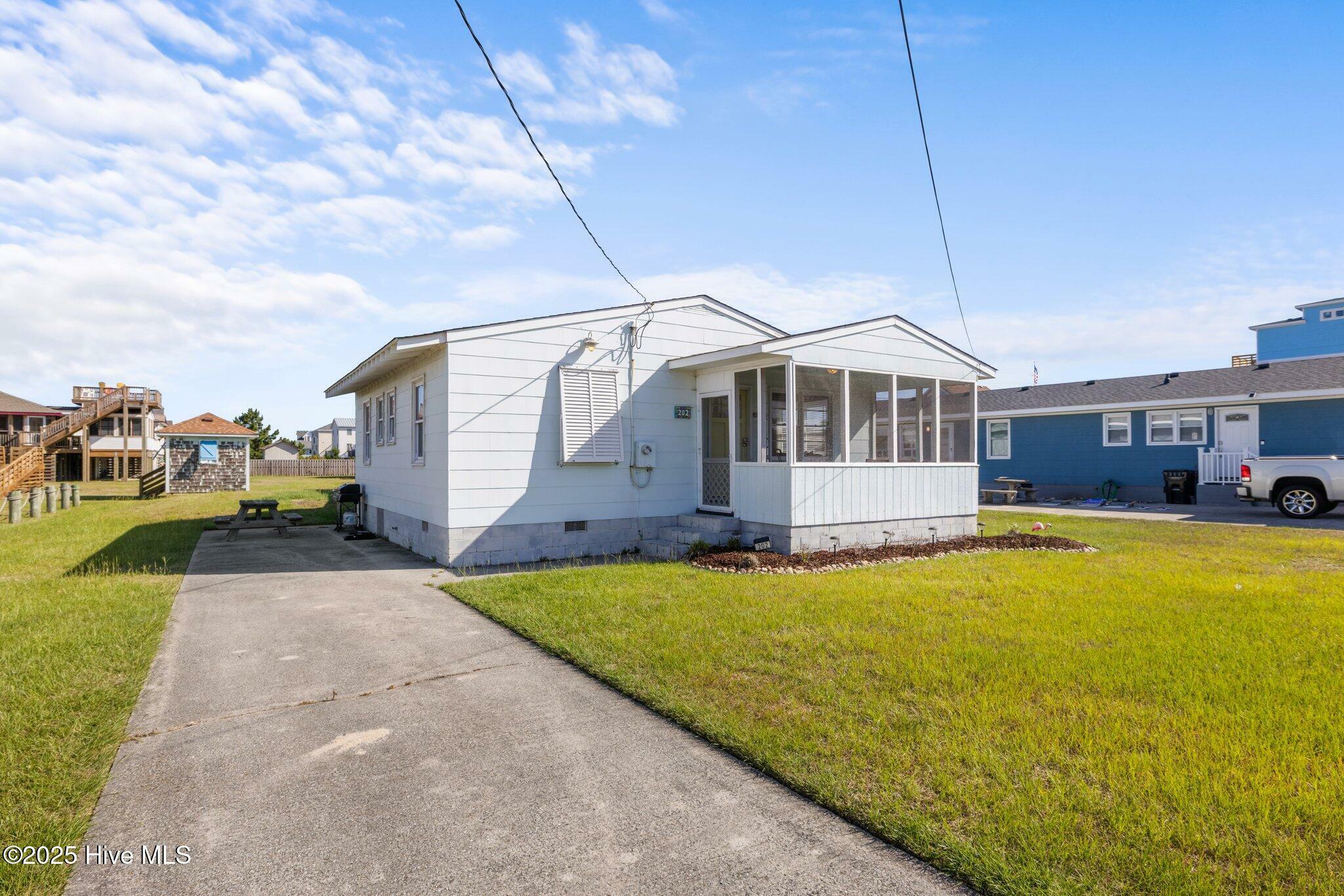 Property Photo: 202 E Arch Street NC 27948